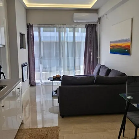 아파트 Nino Suite, Pyrgos *
